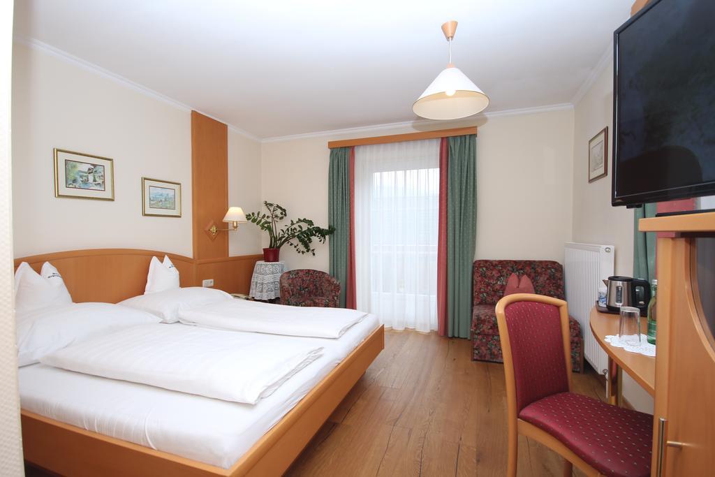 Hotel-Garni Schernthaner Sankt Gilgen Εξωτερικό φωτογραφία