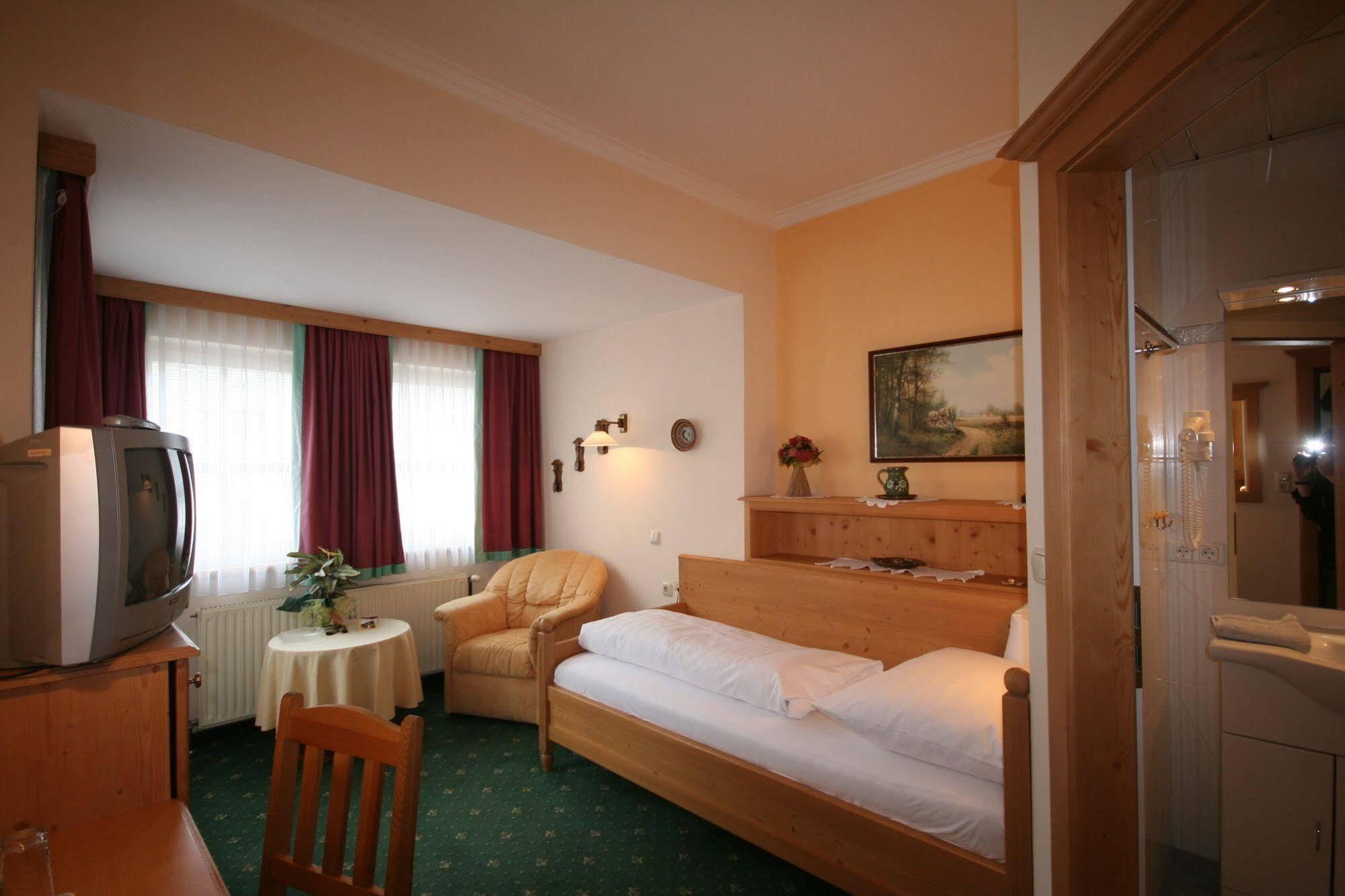 Hotel-Garni Schernthaner Sankt Gilgen Εξωτερικό φωτογραφία